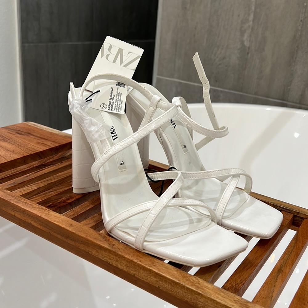 NWT High Heel Strappy Sandal in White